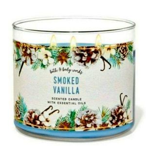 1 SMOKED VANILLA SCENTED LARG 14.5 OZ 3-WICK CANDLE BATH & BODY WORKS WHITE BARN